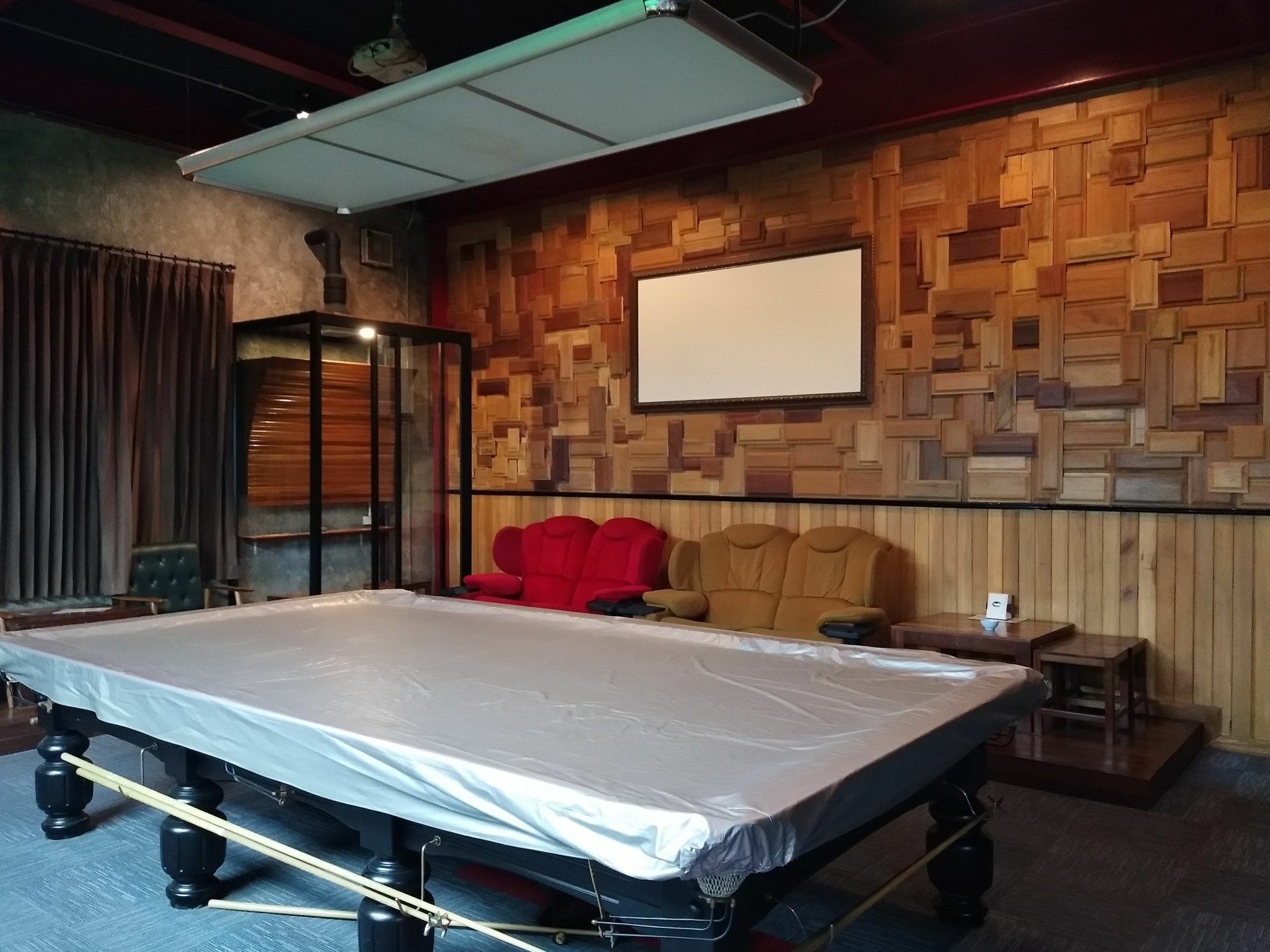 One Four Seven Hotel & Snooker Bar Районг Экстерьер фото
